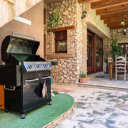 Hauzify I Palauet Del Remei * El Perello (Catalonia)