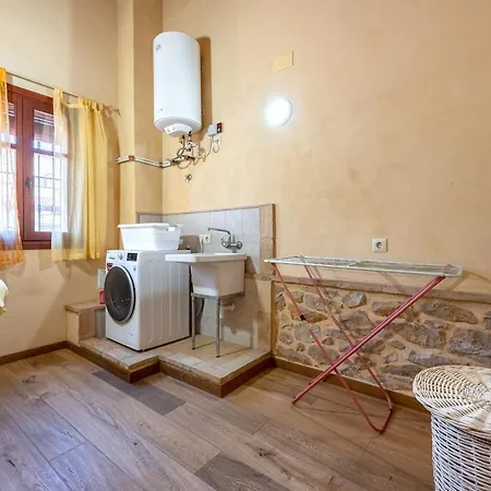Hauzify I Palauet Del Remei * El Perello (Catalonia)